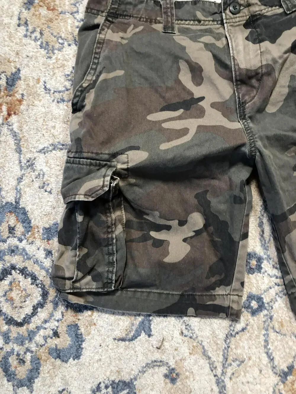 Old Navy Cargo Shorts Mens 31 Camo Canvas Pockets Outdoor Casual Army Utility